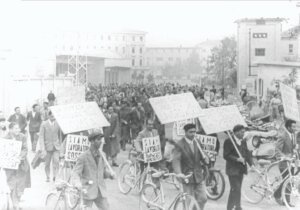 1955 CRDA Manifestazione dei lavoratori sospesi