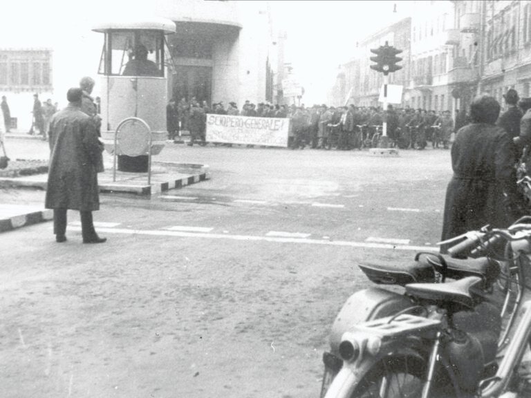 1962 - CRDA Manifestazione a sostegno della lotta degli impiegati